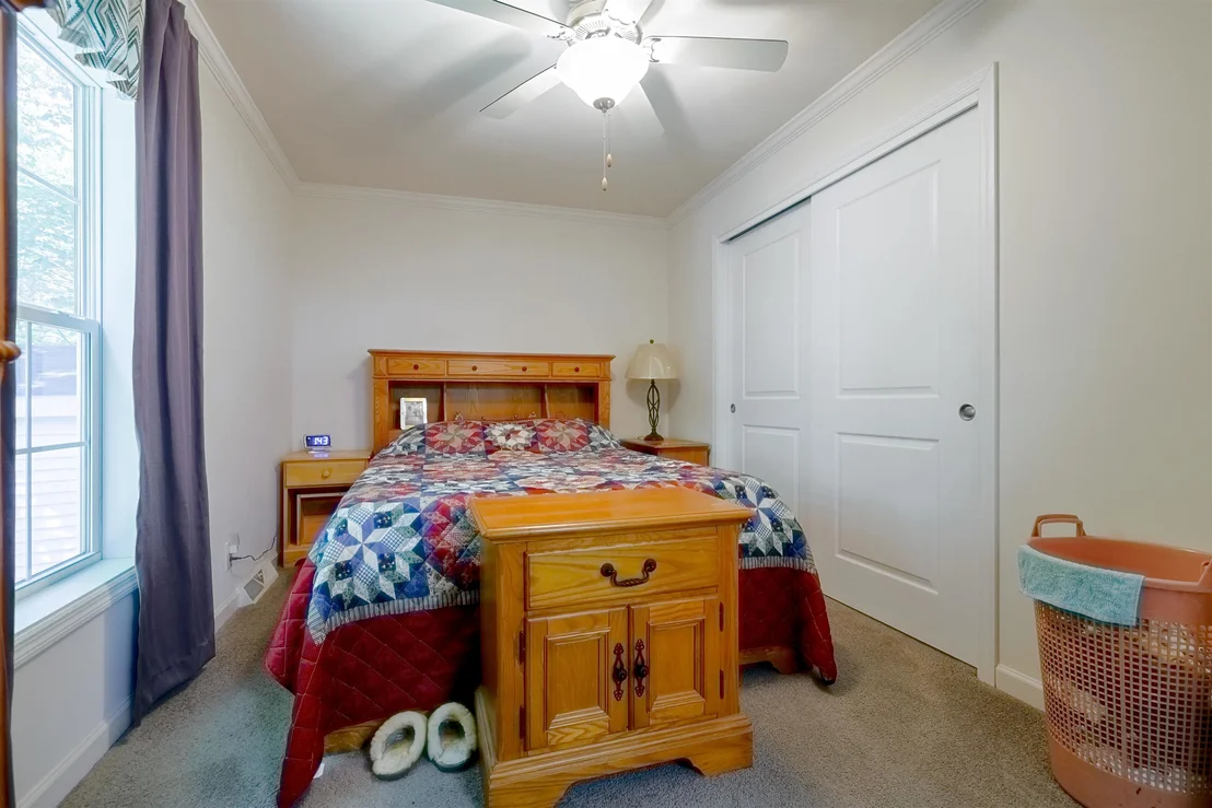 Photo of 139 Robinhood