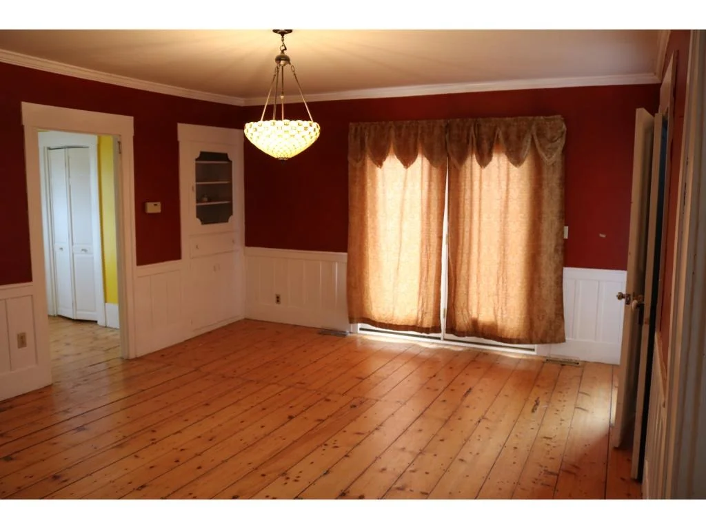 Photo of 4900 Lake