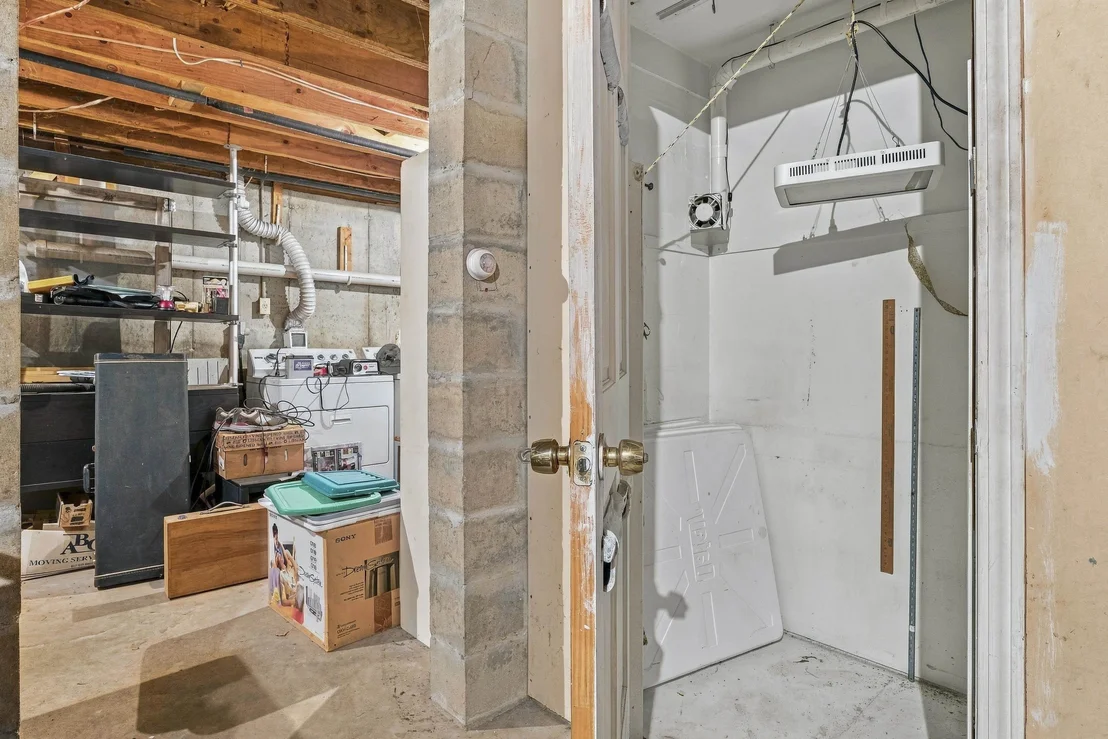 Photo of 328 Spring