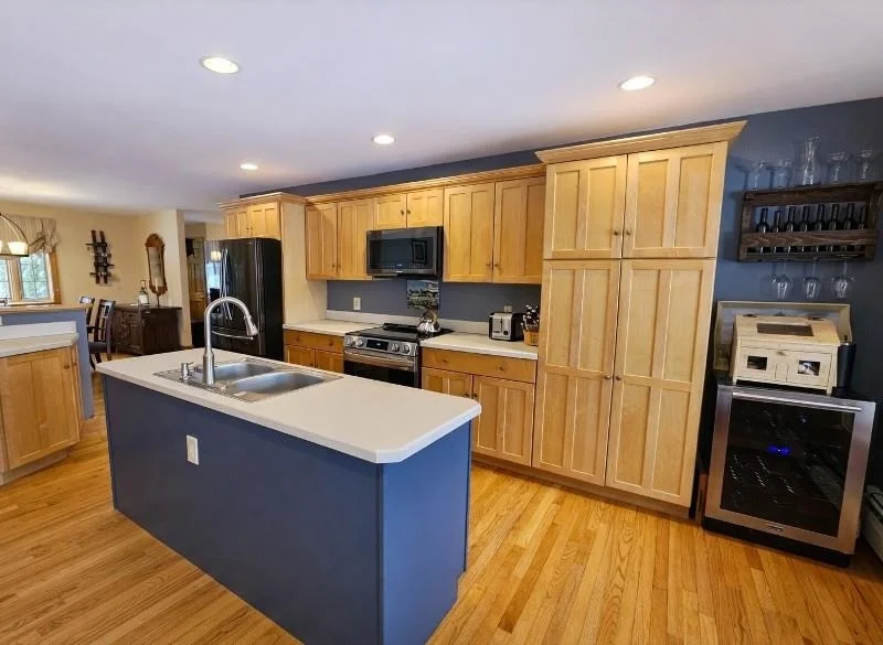 Photo of 692 Old Walpole
