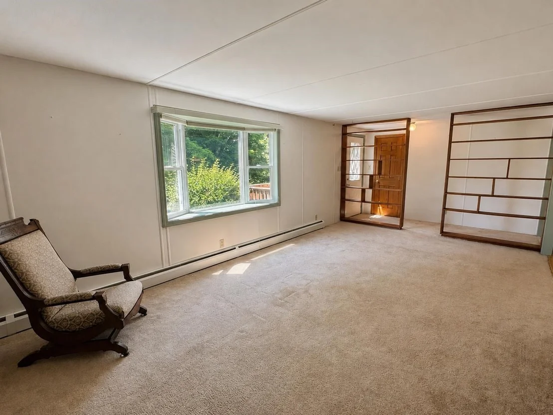 Photo of 240 Jericho