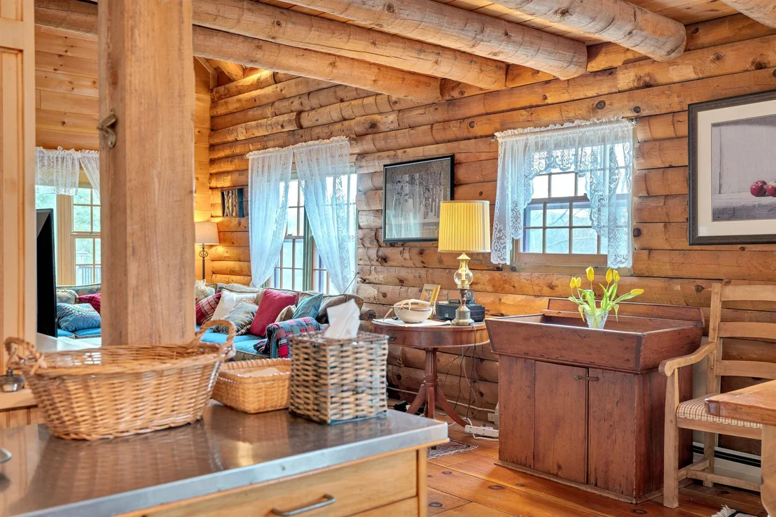 Photo of 211 Wood