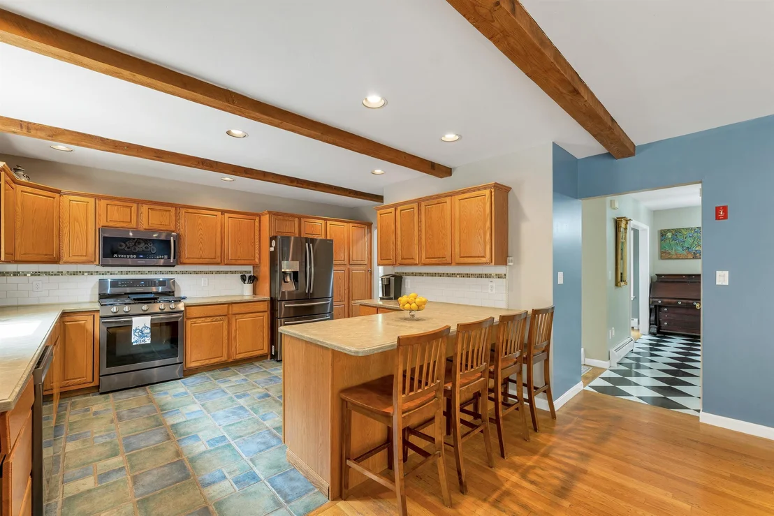 Photo of 11 Longview