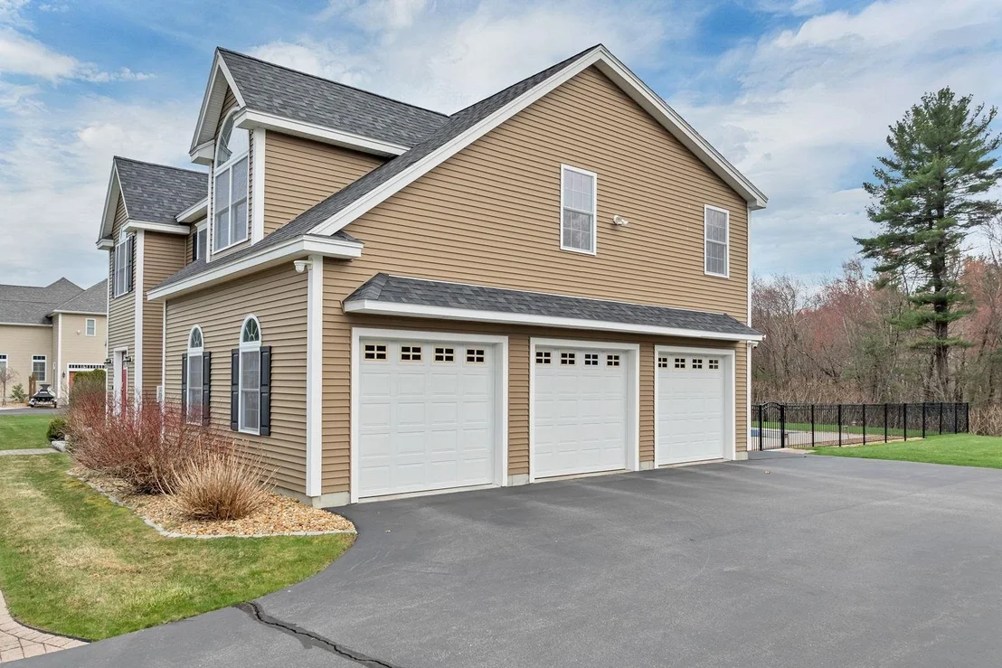 Photo of 26 Lamplighter