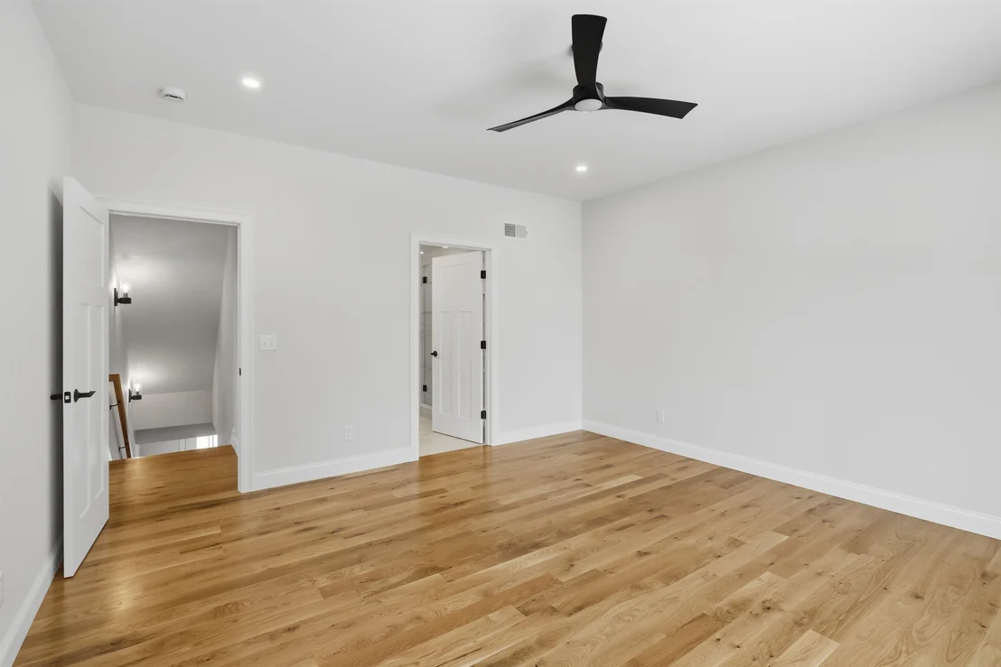 Photo of 182 Shore