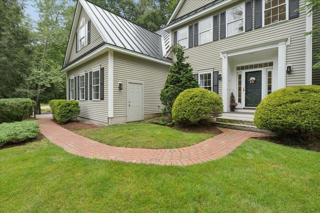 Photo of 75 Tirrell