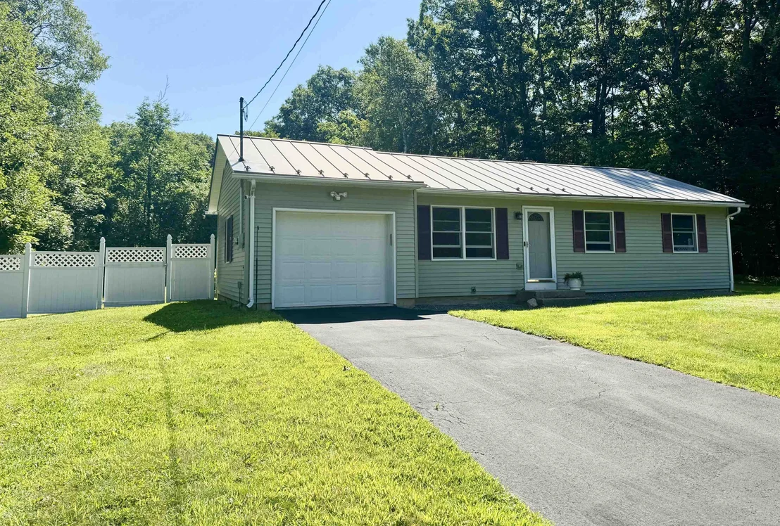 Photo of 35 Reese