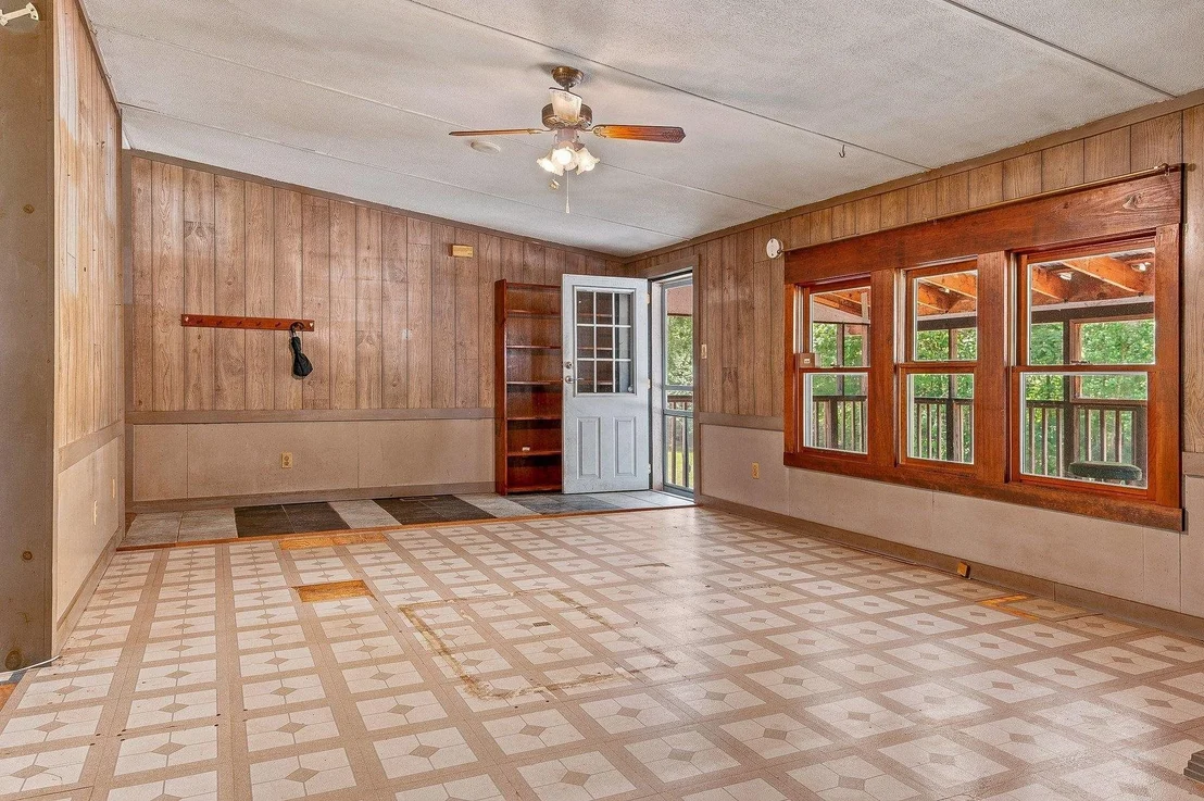 Photo of 99 Pine Ridge