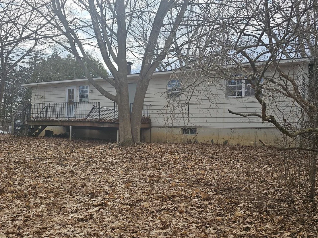 Photo of 3597 Lake