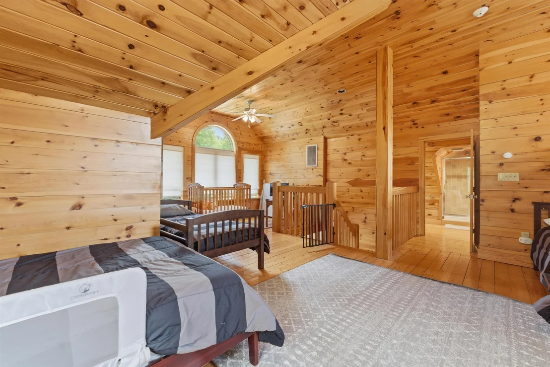 Photo of 27 Mountain View