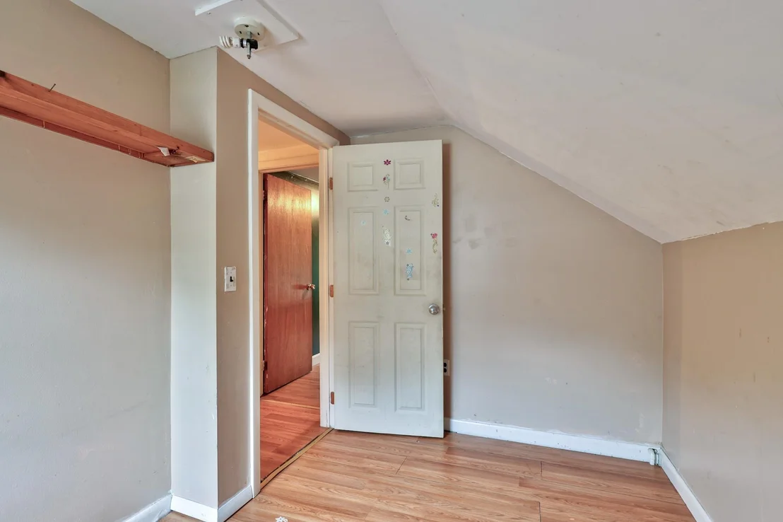 Photo of 43 Taylor