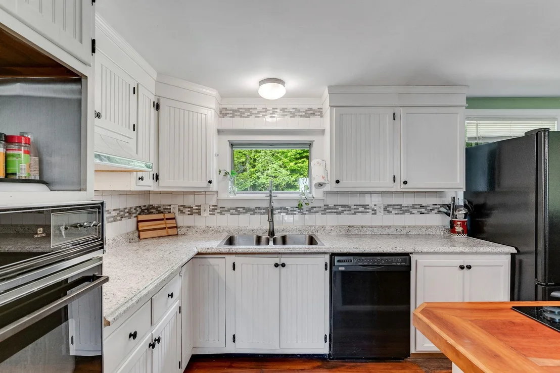 Photo of 387 Foote Brook