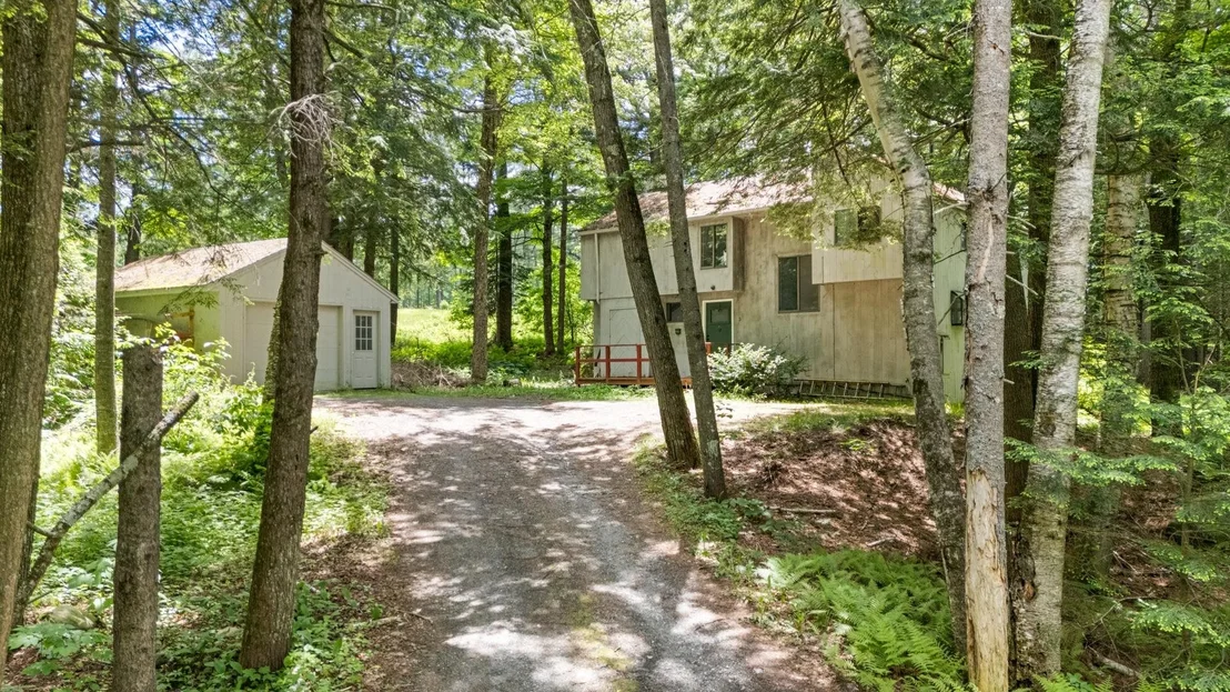 Photo of 3 Longwood
