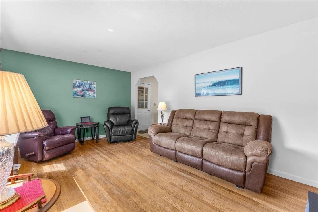 Photo of 97 Pine
