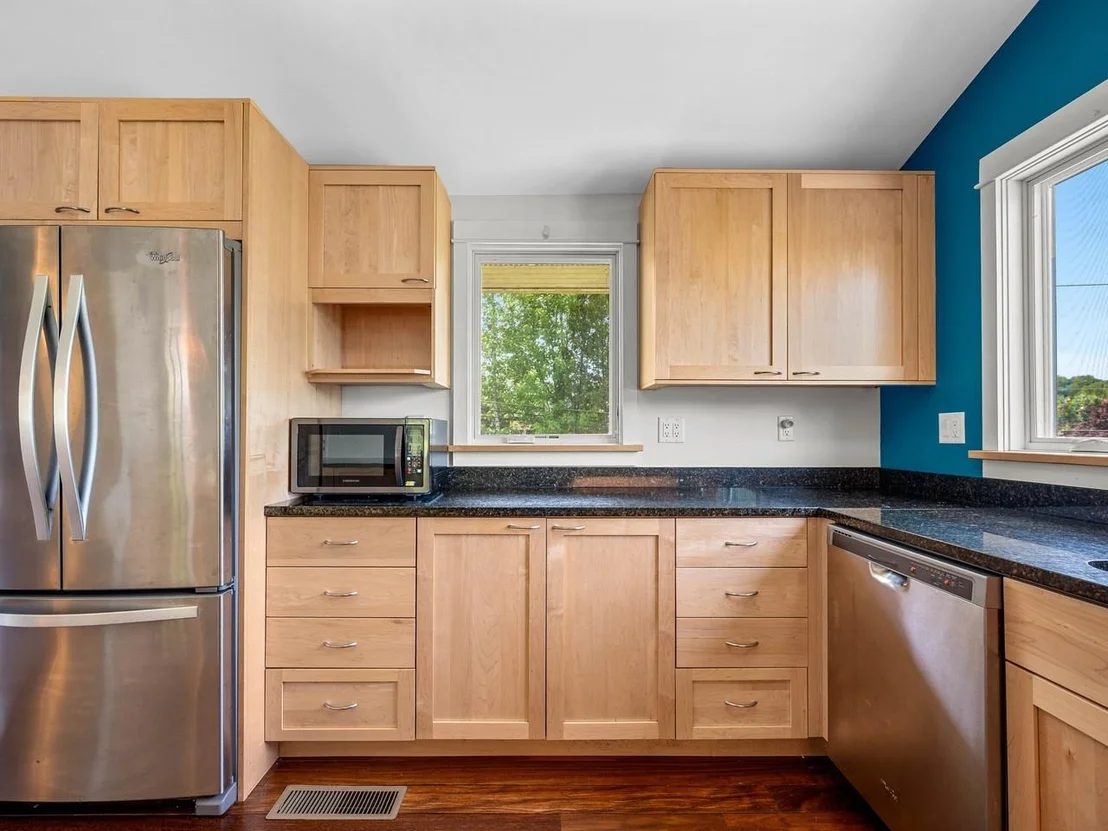 Photo of 48 Colonial