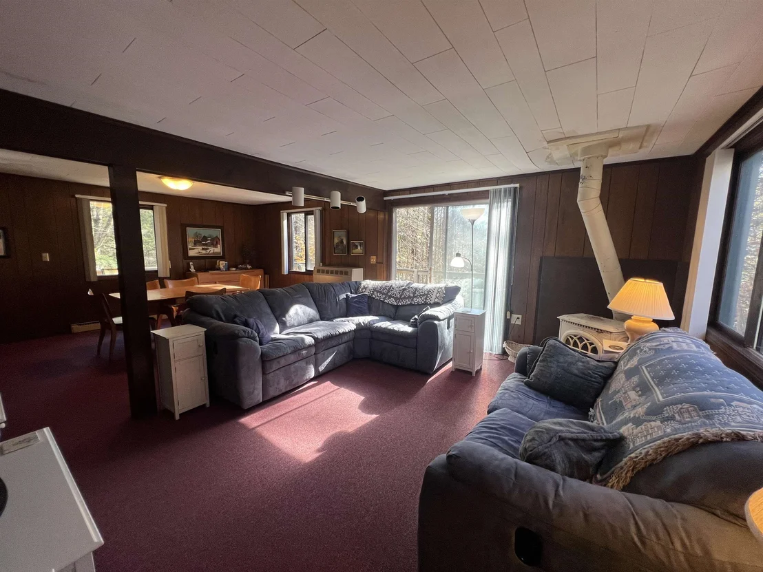 Photo of 40 Ellis Brook