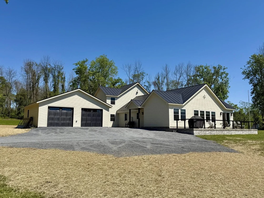 Photo of 3953 West Shore