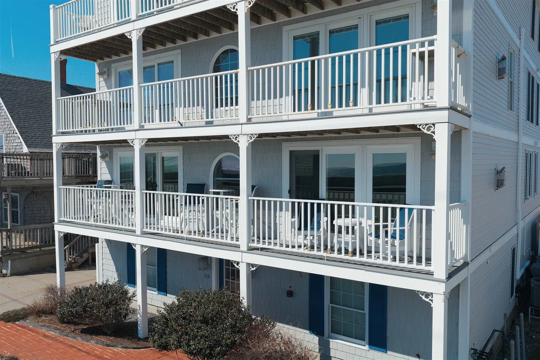 Photo of Unit 1 at 605 Ocean