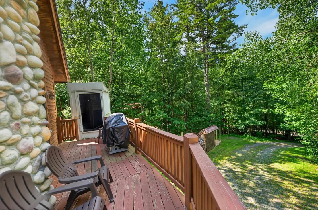 Photo of 858 Sheldon Hill
