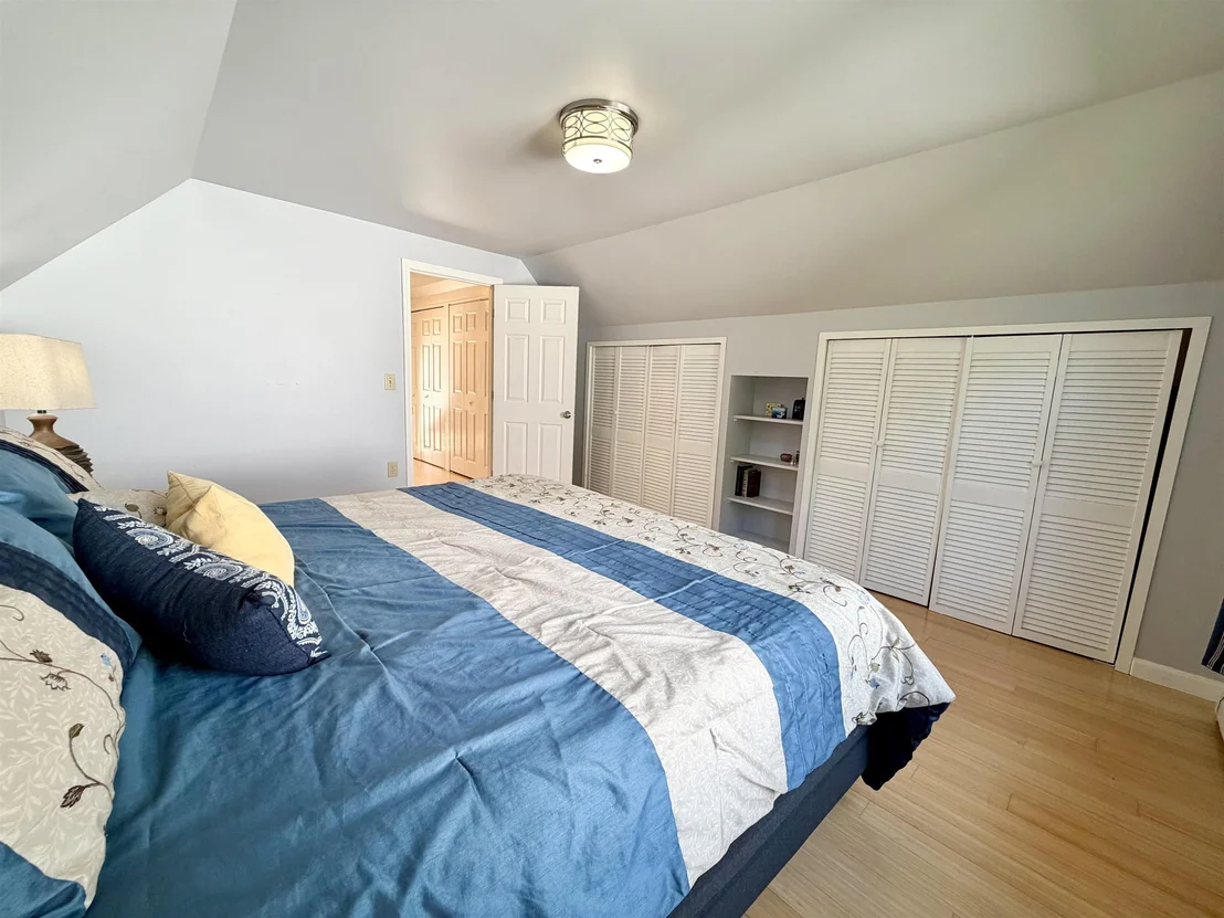 Photo of 23 Guyette
