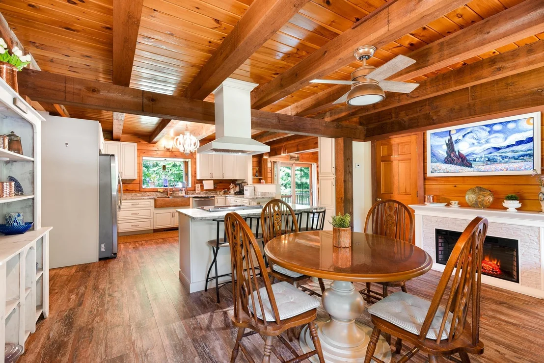 Photo of 708 2Nd Crown Point