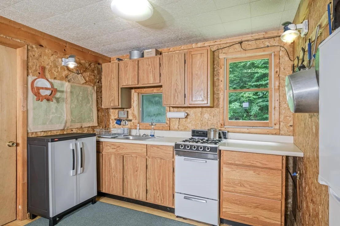 Photo of 243 Thompson