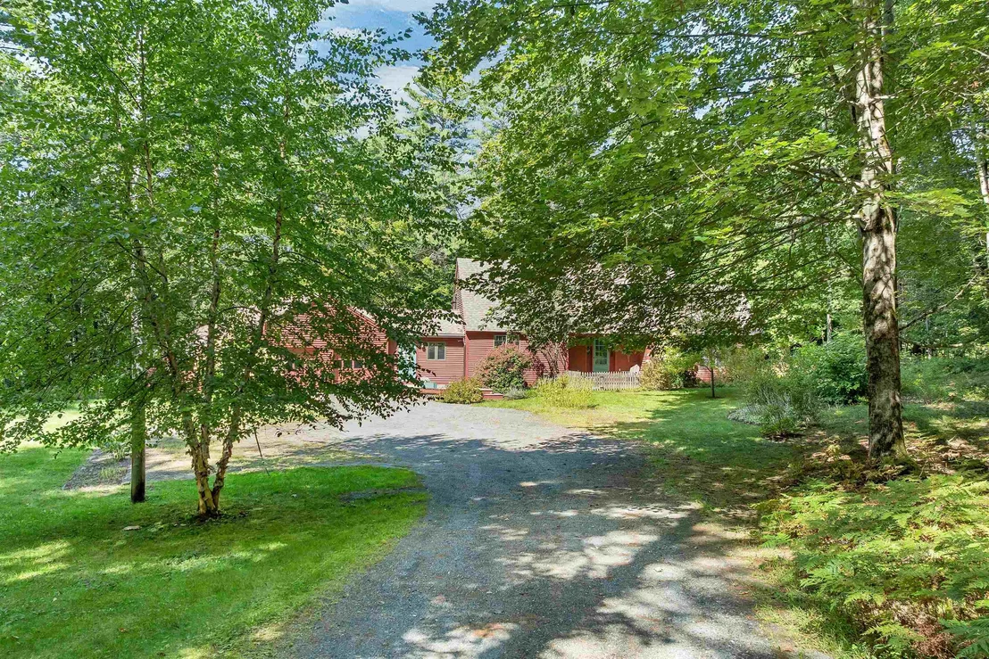 Photo of 370 Hawk Pine