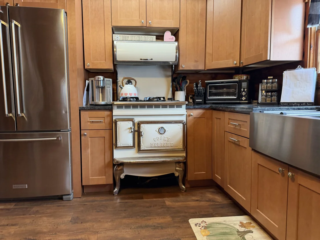 Photo of 441 W Unity