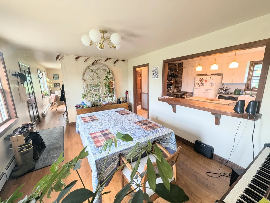Photo of 3954 West Barnet