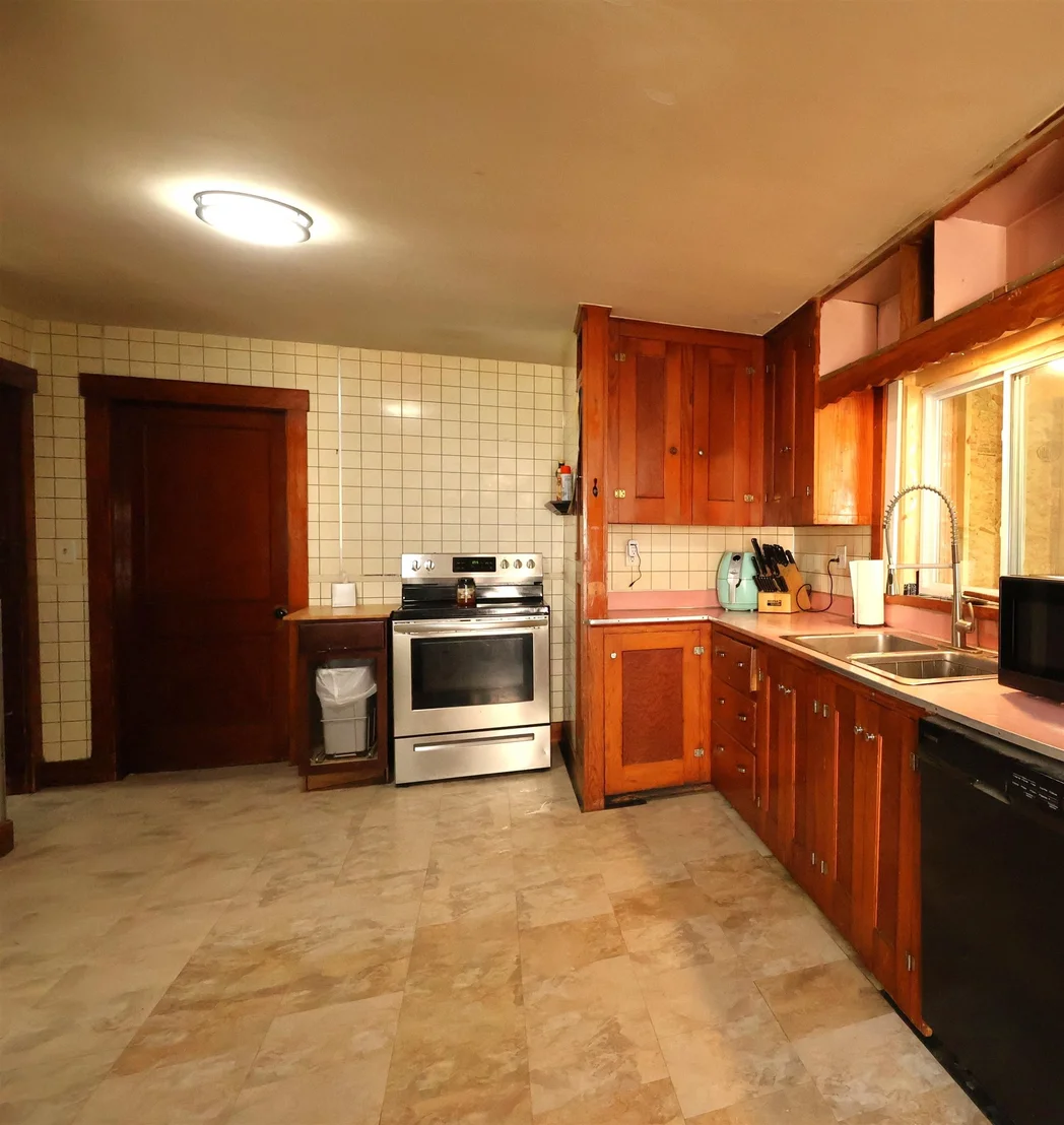 Photo of 427 Maple