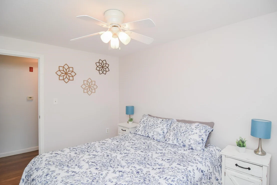 Photo of 3 Greenleaf