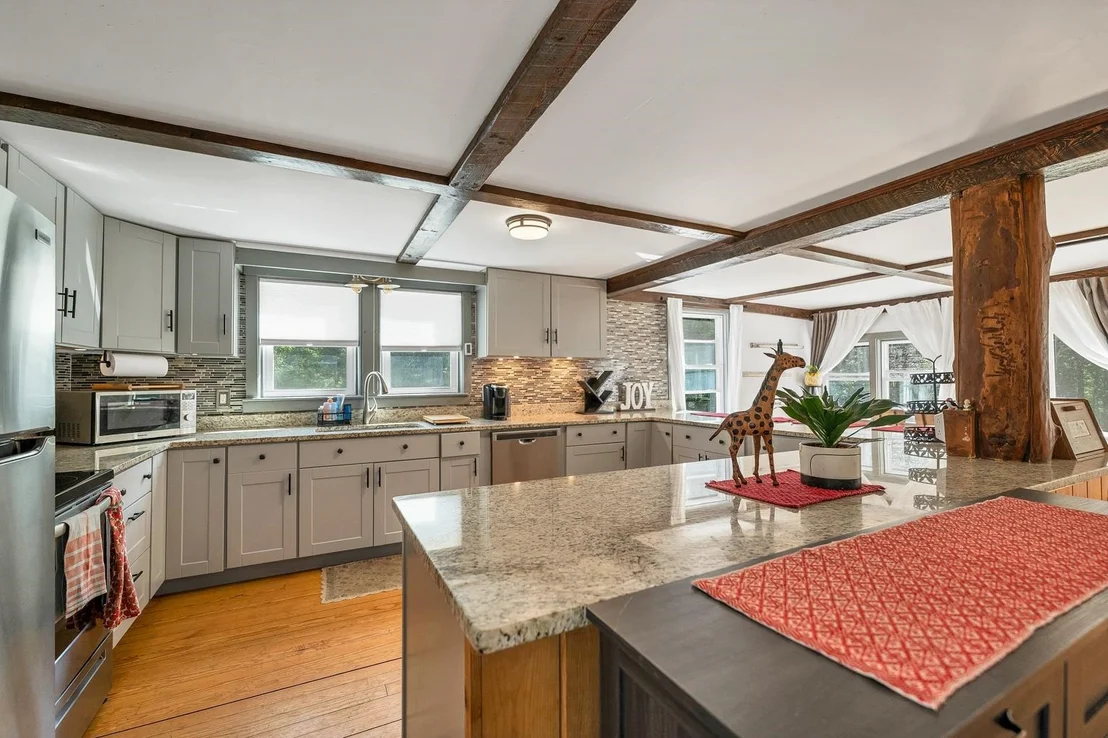 Photo of 40 Boston Hill