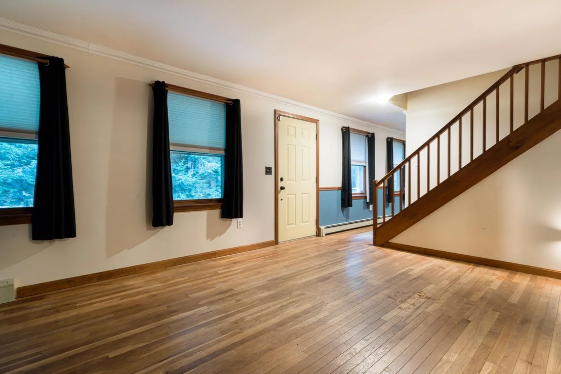 Photo of 70 Old Jaffrey