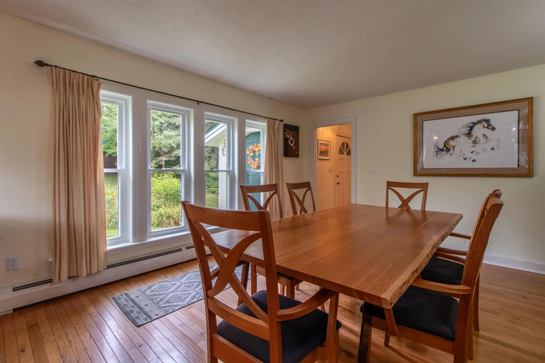 Photo of 388 Dolloff Pond