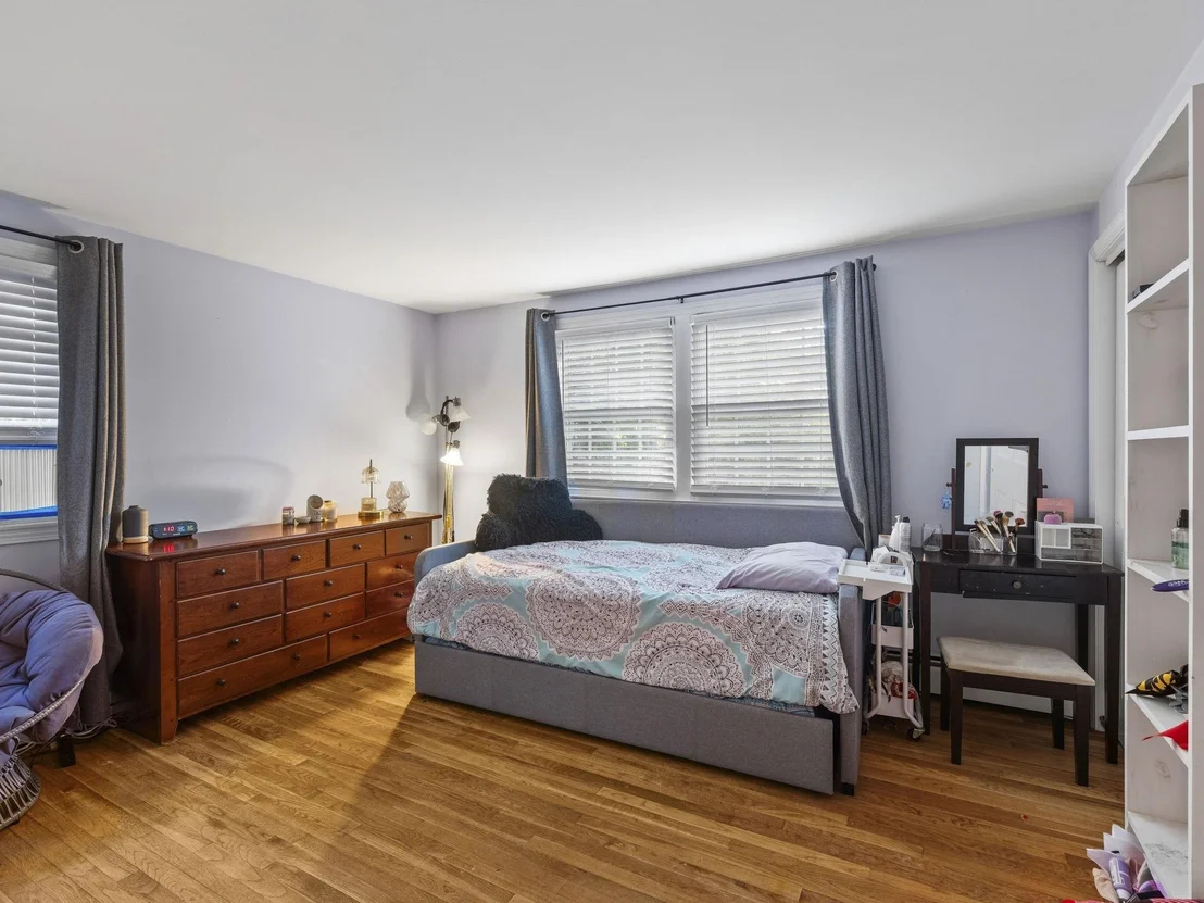 Photo of 16 Juniper