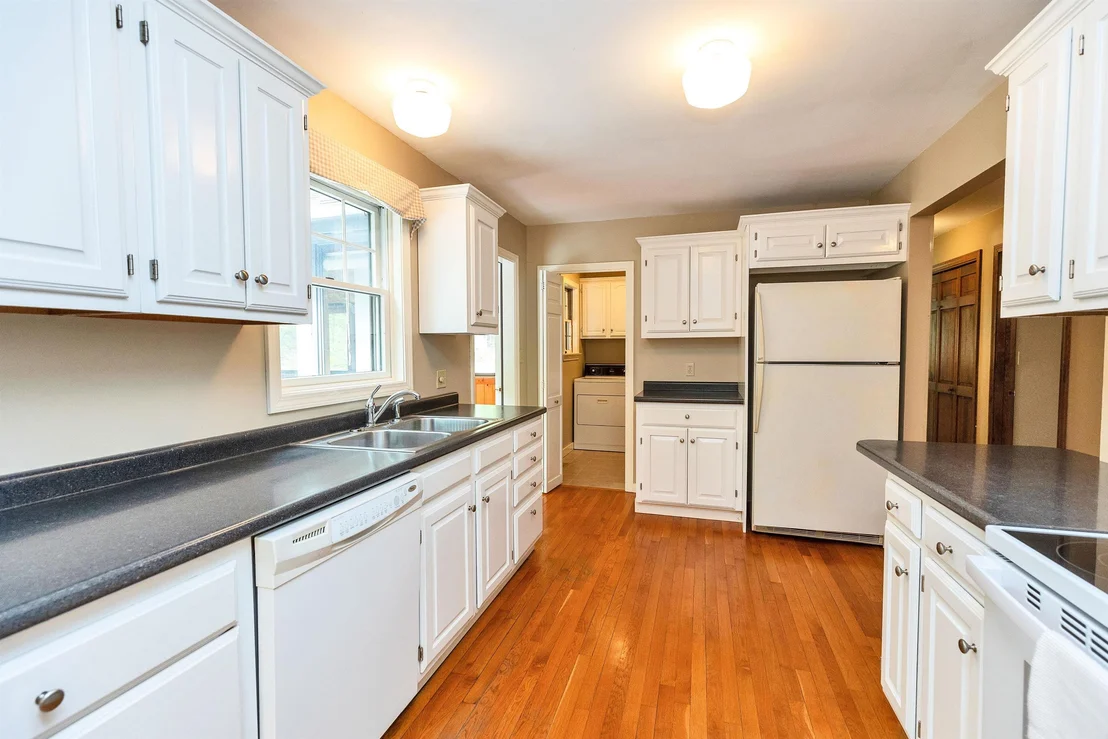 Photo of 172 Boulder