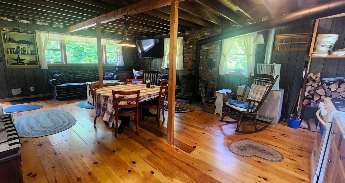 Photo of 1372 Potash Brook