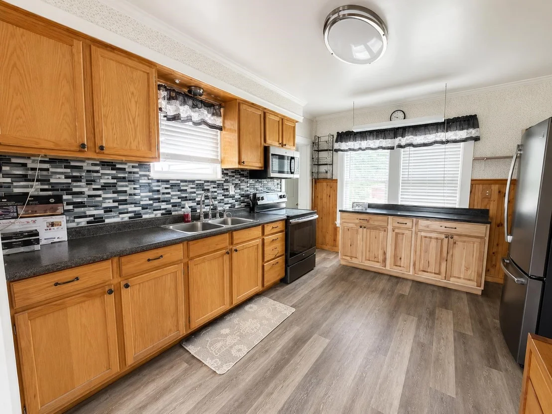 Photo of 213 Hillside