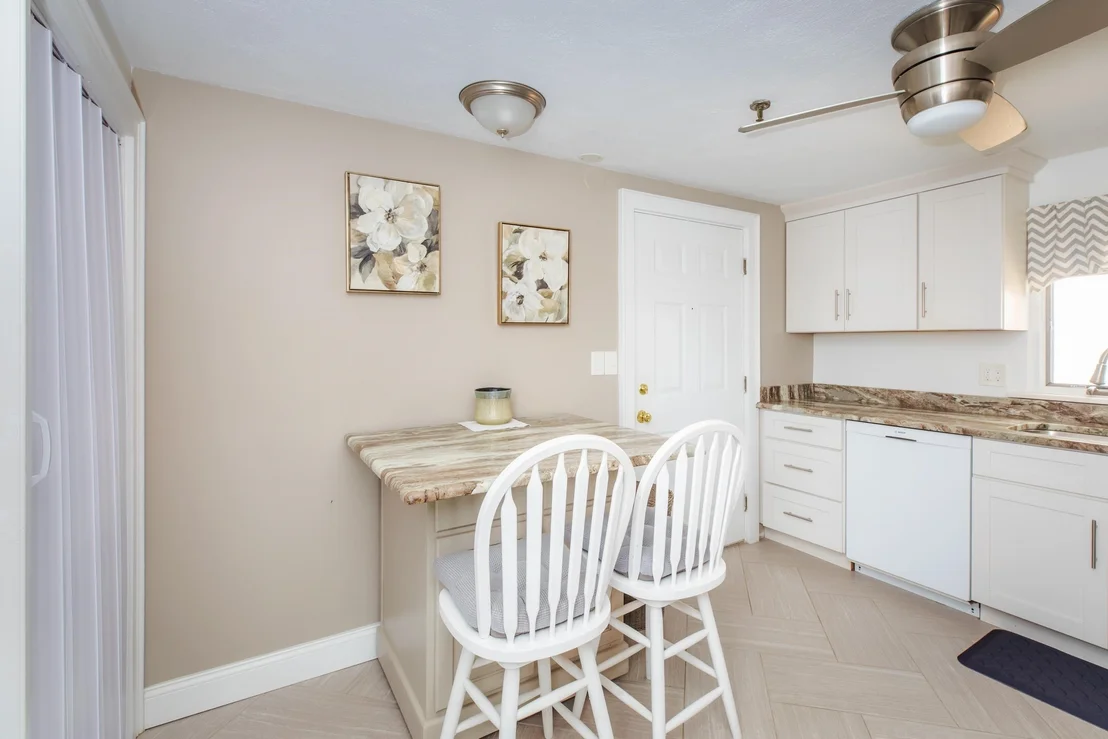 Photo of Unit B7 at 463 Ocean