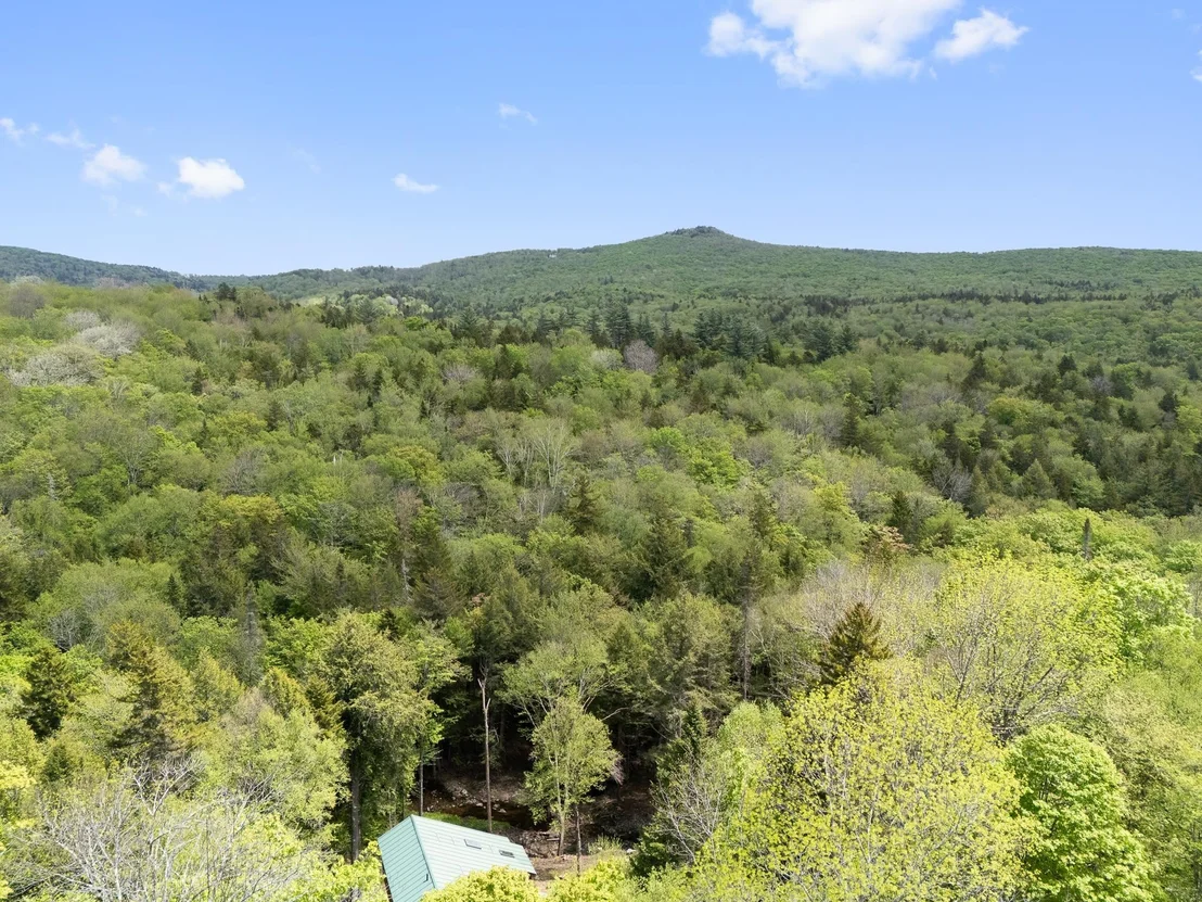 Photo of 34 Ellis Brook