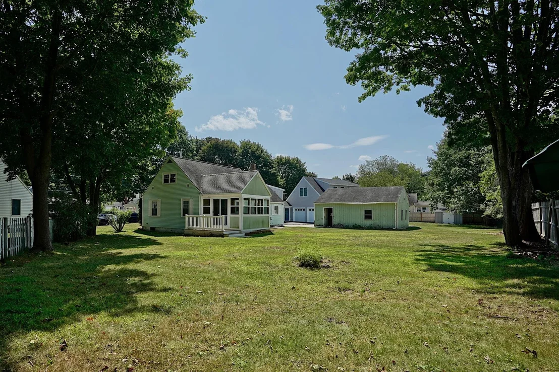 Photo of 3 Douglas