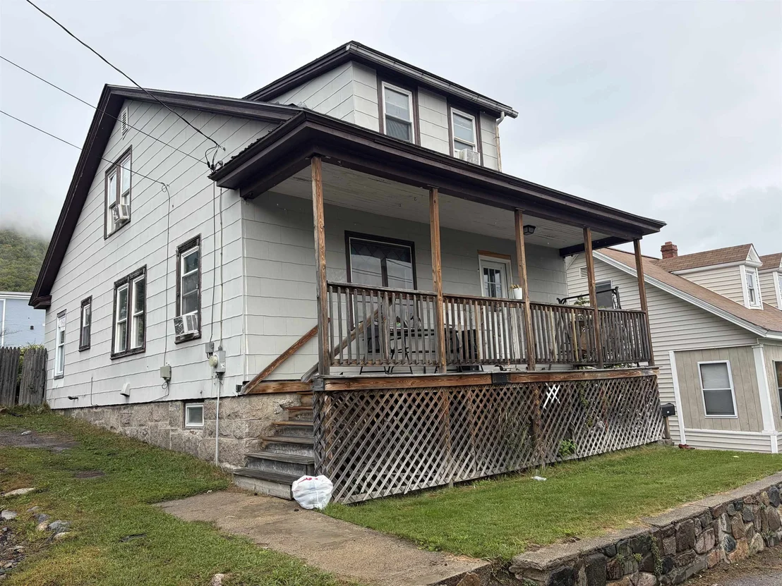 Photo of 653 2Nd