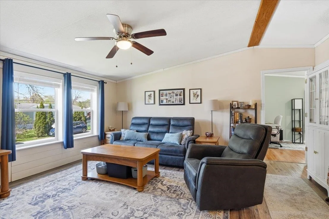 Photo of 737 Porterwood
