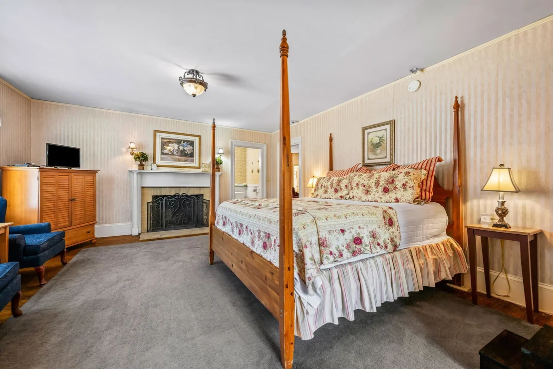 Photo of 12 Thorn Hill