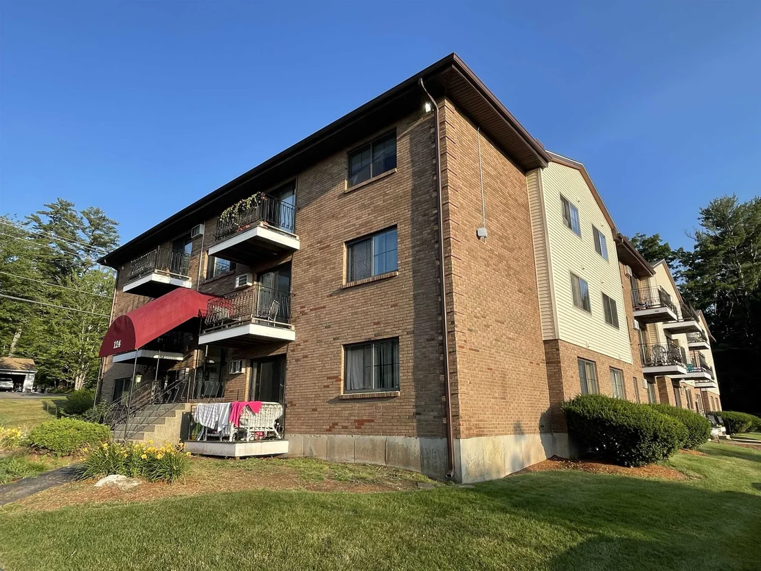 Photo of Unit 21 at 124 Mammoth