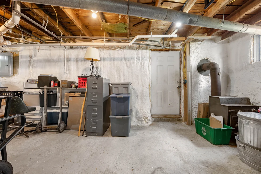 Photo of 47 Middle