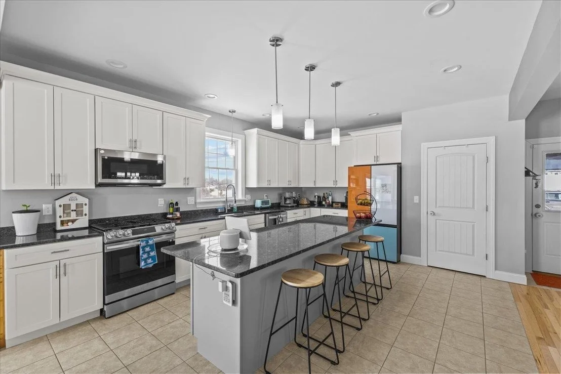 Photo of 693 Brigham