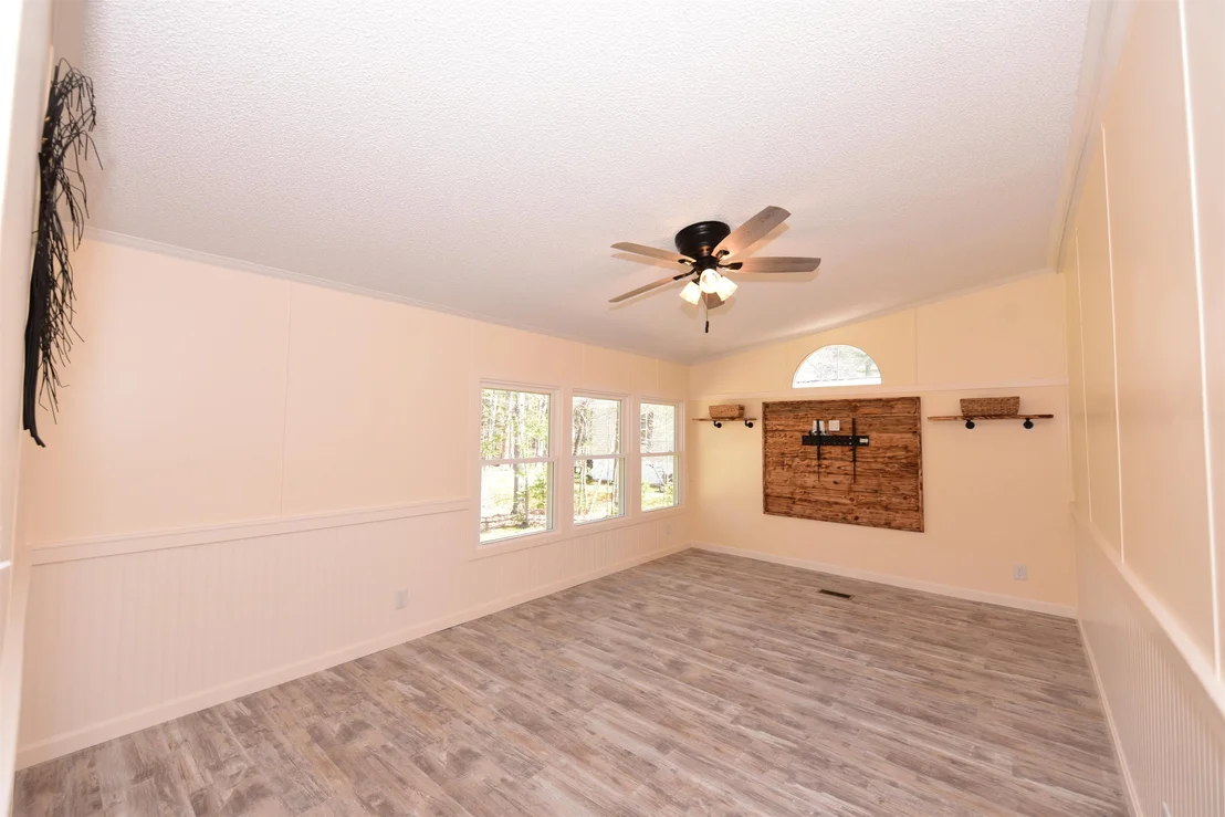 Photo of 74 Lamplighter