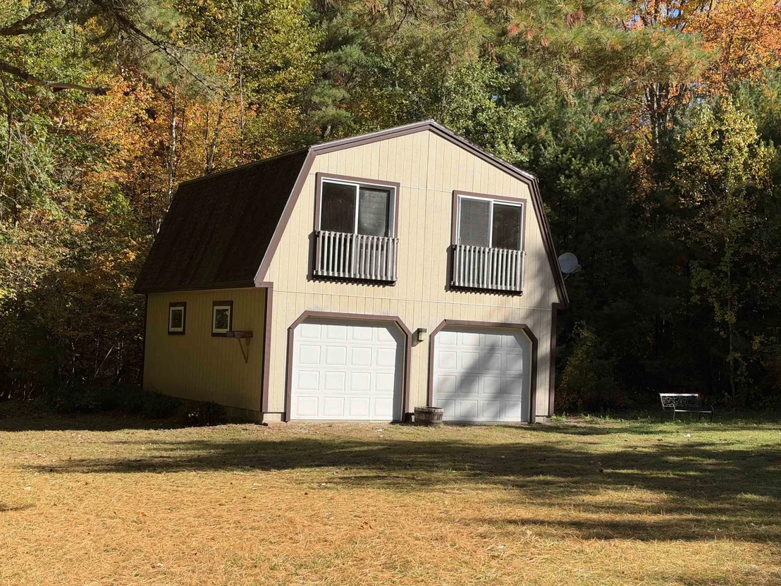 Photo of 40 White Pond