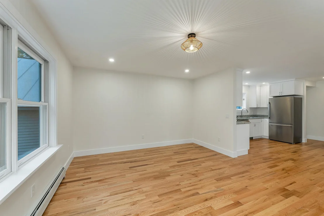 Photo of 16 Macdonald